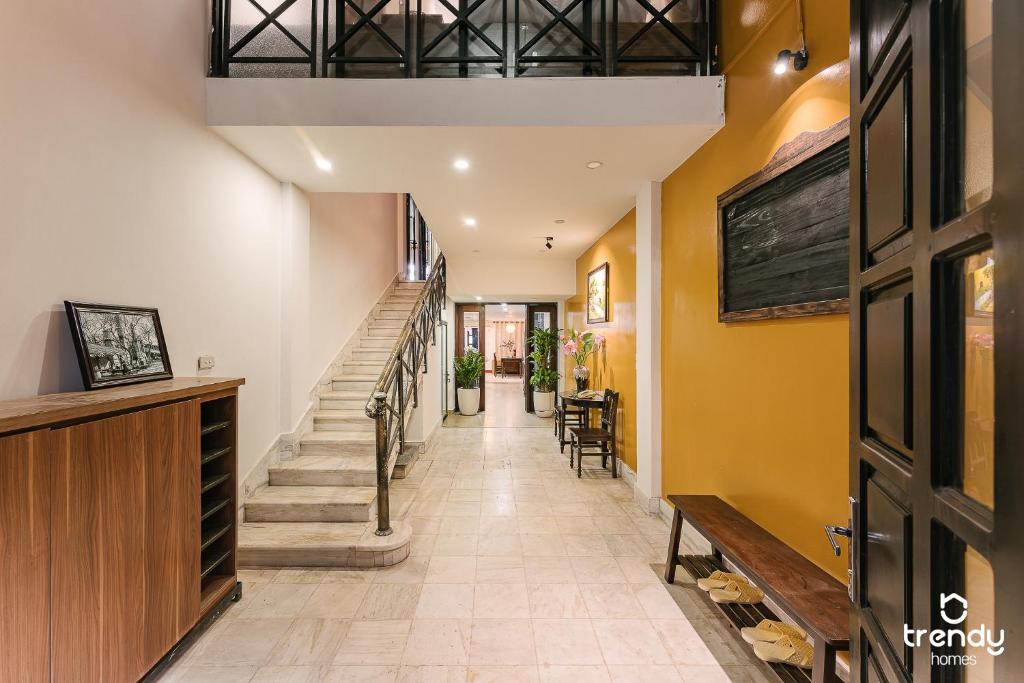 3' to Central Lake - 6BR 16PPL - Full house - Balcony PNL2