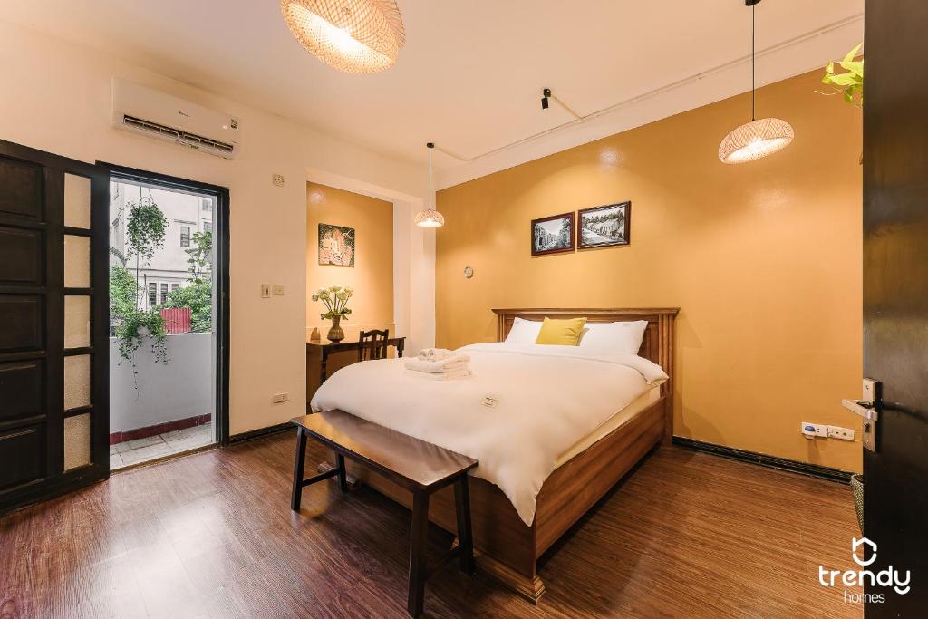 3' to Central Lake - 6BR 16PPL - Full house - Balcony PNL2