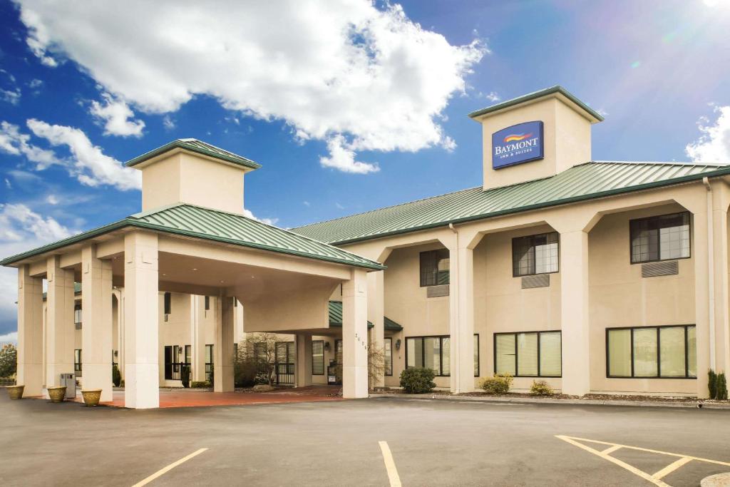Baymont by Wyndham Johnson City image