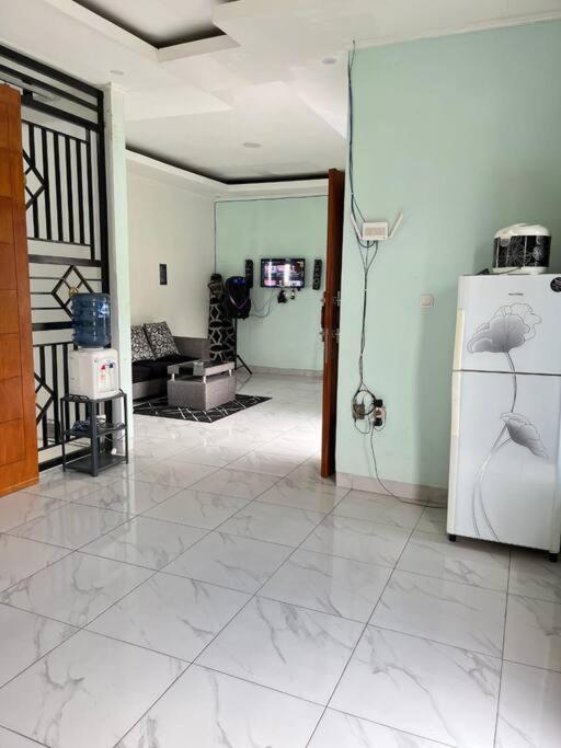 VILLA AR Cisarua photo 3