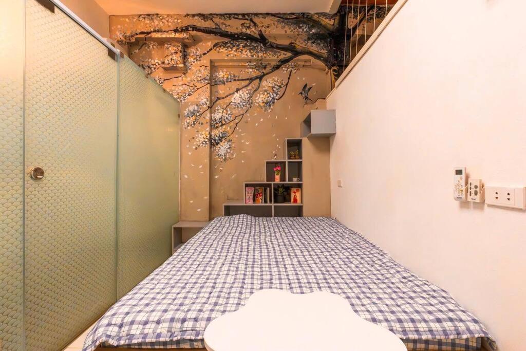 Little Hanoi House 2 Bedrooms with Laundry & Dryer
