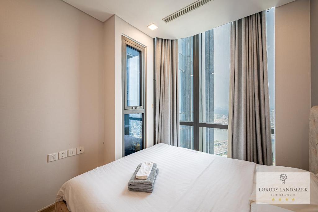 The Signature Landmark 81 - Vinhomes Central Binh Thanh