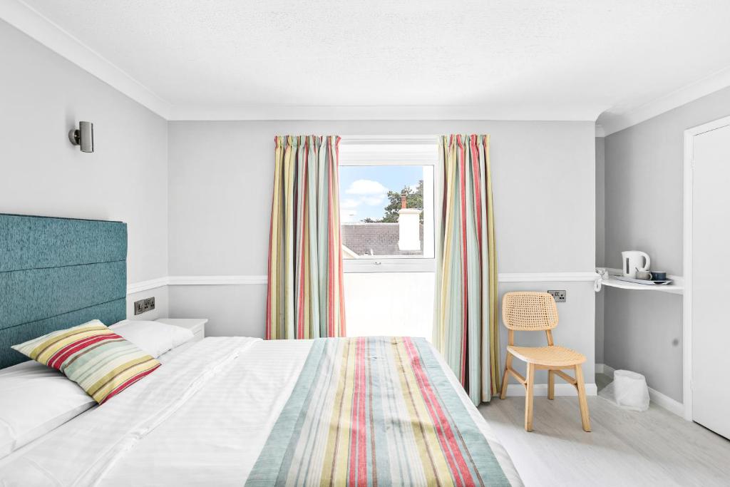 Waters Edge Hotel Torquay Room Type - Double Room with Private Bathroom