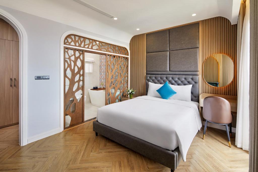 Roma Hotel Phu Quoc - Tap to explore photos