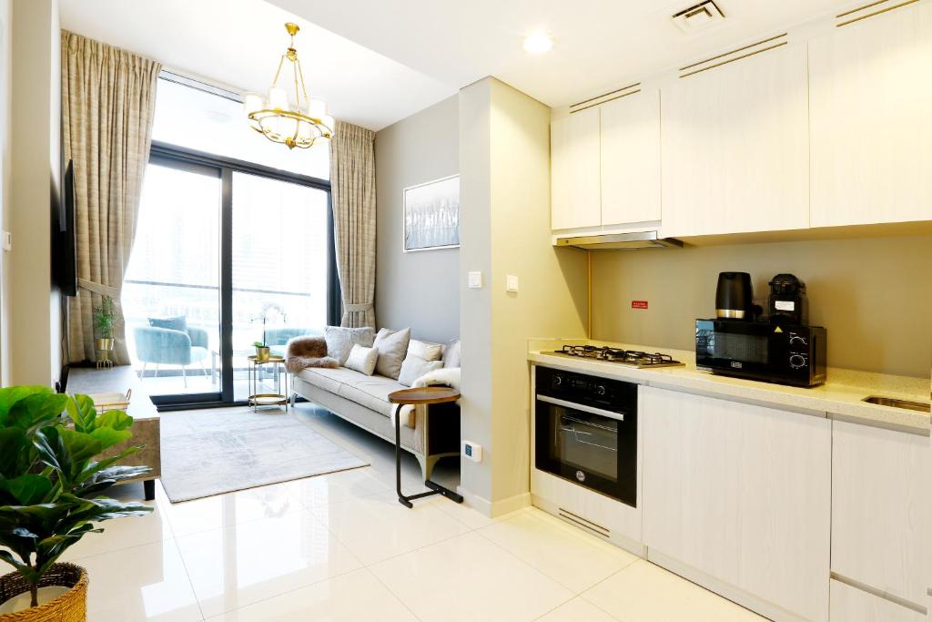 Brown Stone - Canal & City View Zada photo 3