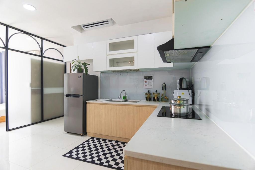 Grand Riverside Aparment 4Brs 5 Beds near D1