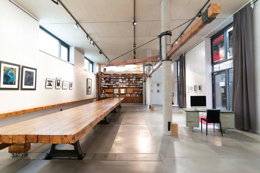 Main gallery