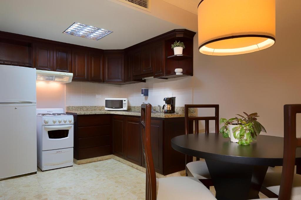 Plaza Florida Suites photo 3