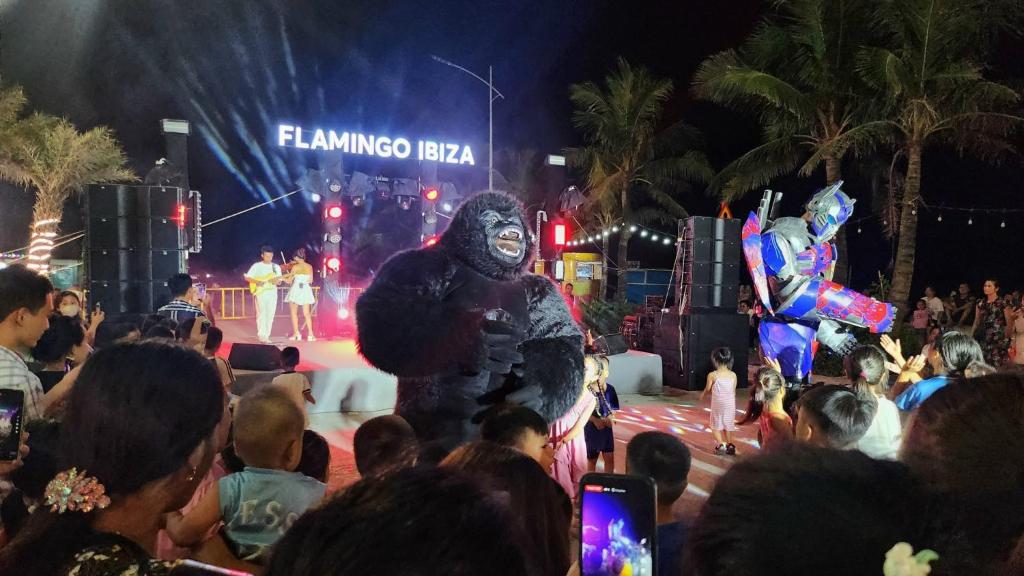 Flamingo Ibiza Hải Tiến Resort