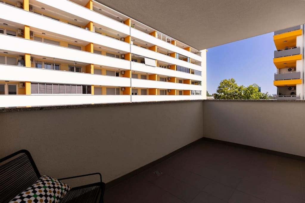 Rooms of The Luxe Residence, Free parking