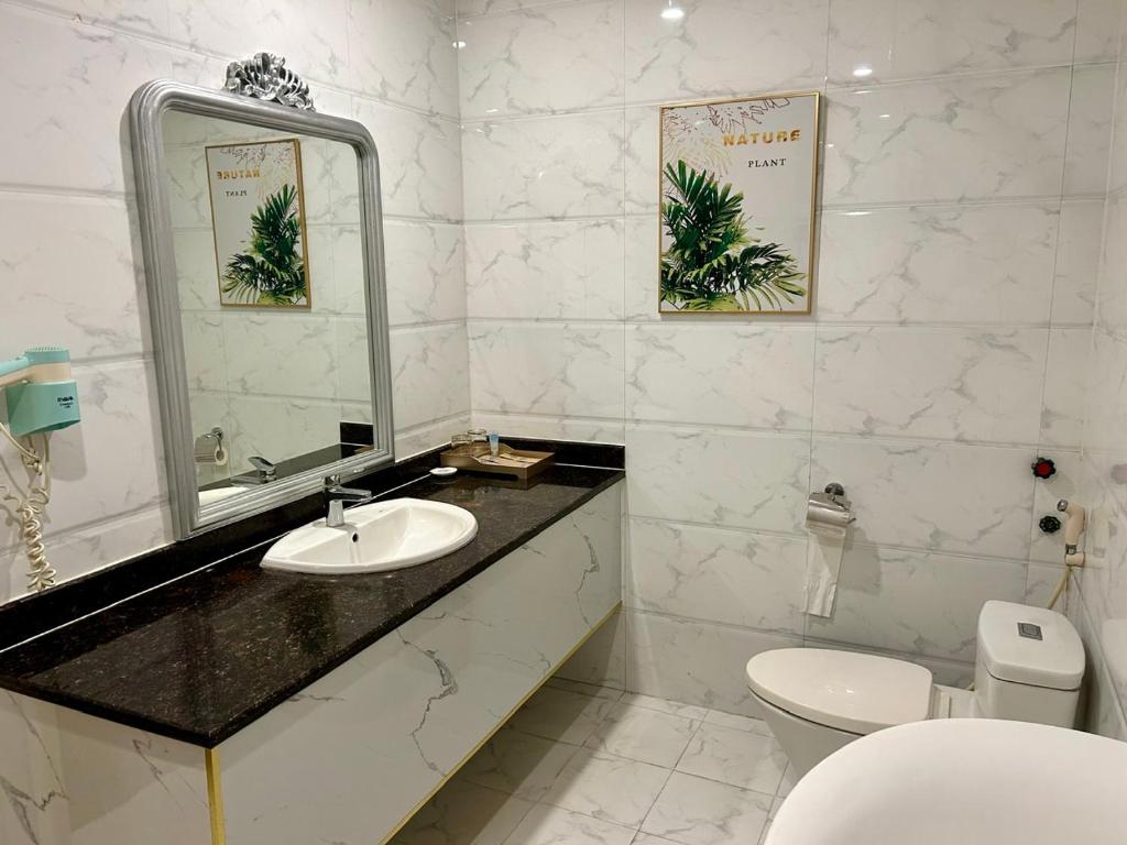 Khách sạn Sa Chi - Móng Cái