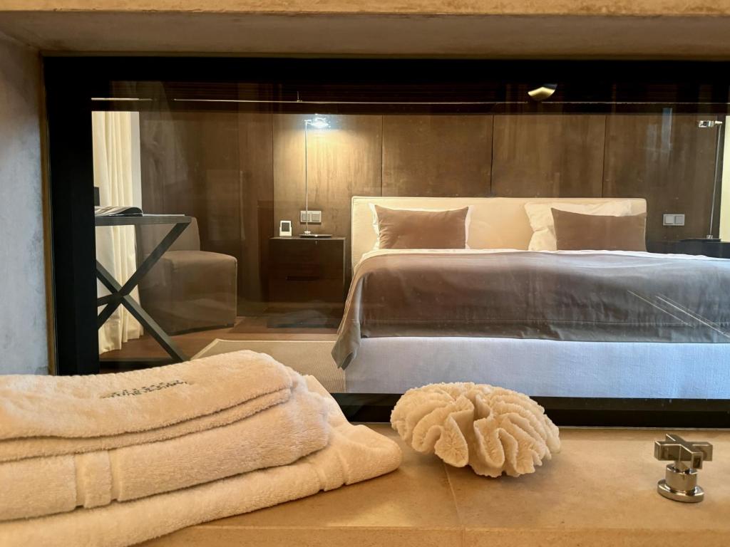 KITZ DELUXE SUITE 1 & 2 im Zentrum mit eigenem SPA & PARKEN by belle-stay photo 4
