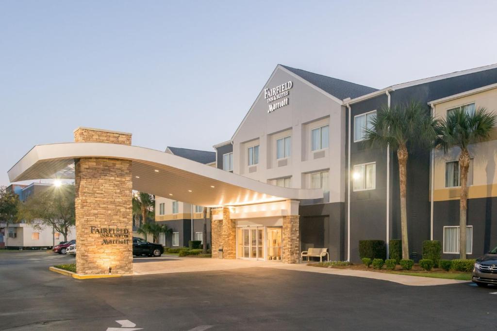 Fairfield Inn & Suites By Marriott - Brunswick image