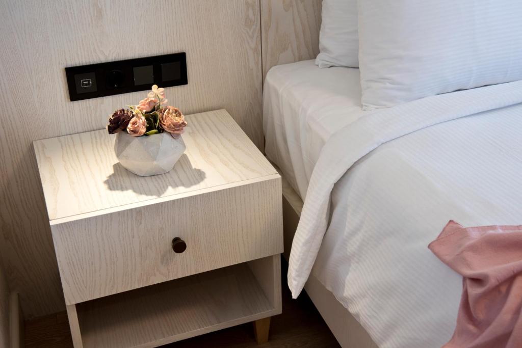 XLoft Room Type - Economy Double or Twin Room