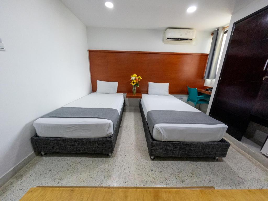 Hotel Caribe Plaza Barranquilla - Tap to explore photos