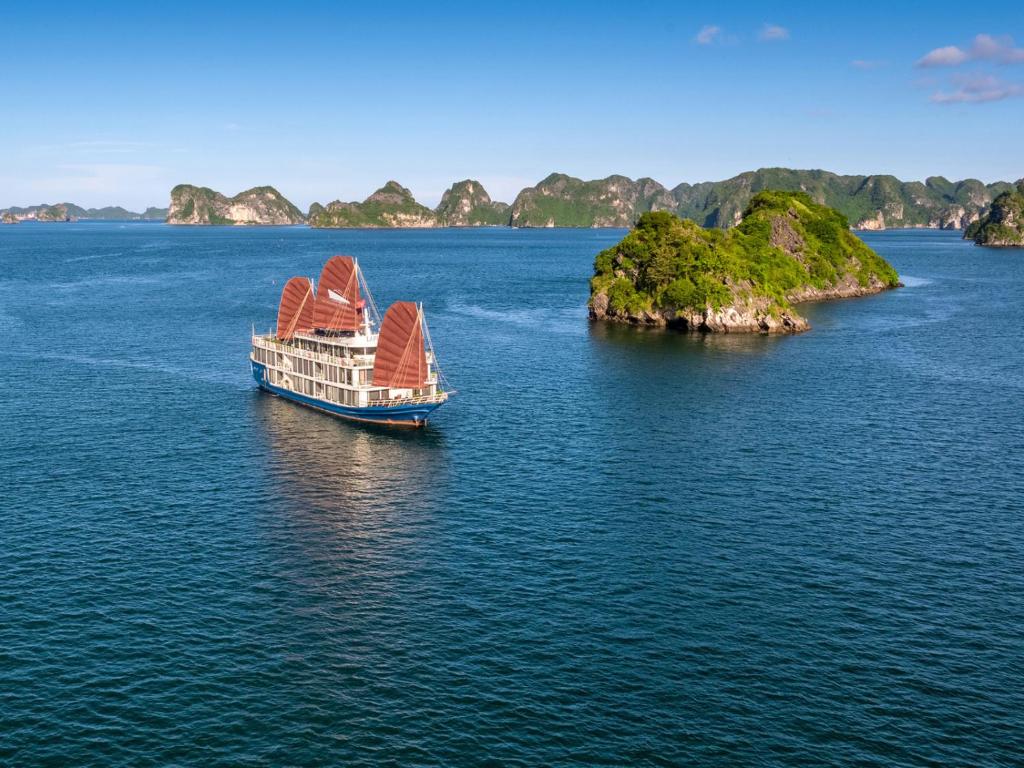 Lotus Boutique Cruise