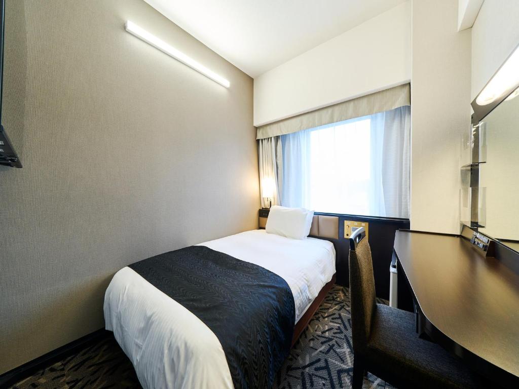 APA Hotel Takaoka Marunouchi - Tap to explore photos