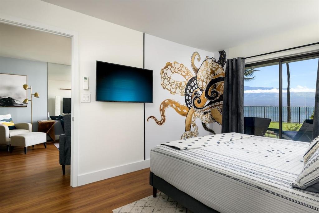 Remodeled 3 Bedroom Oceanfront Condo — Sleeps 8 - Tap to explore photos