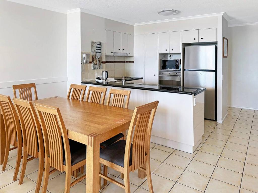 Unwind in Coastal Resort -1 bedroom photo 2