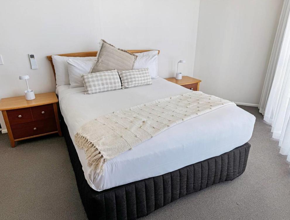 Unwind in Coastal Resort -1 bedroom photo 1
