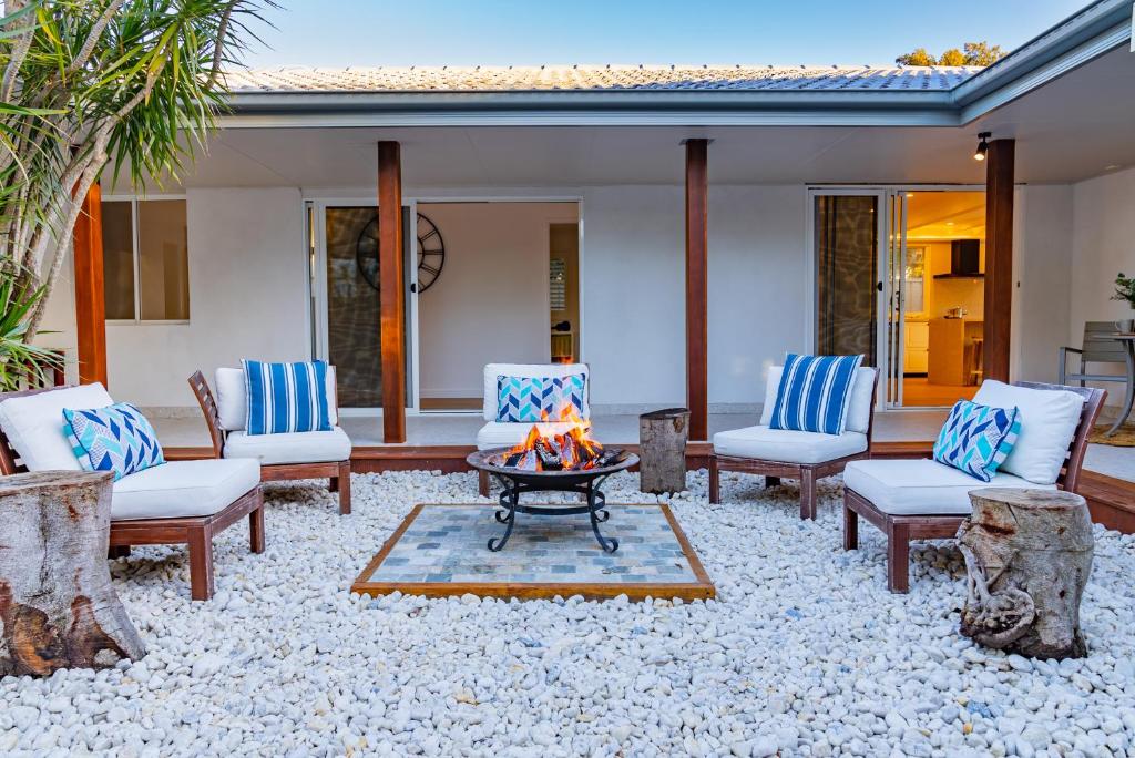HolidayRento - Capri Beach House photo 1