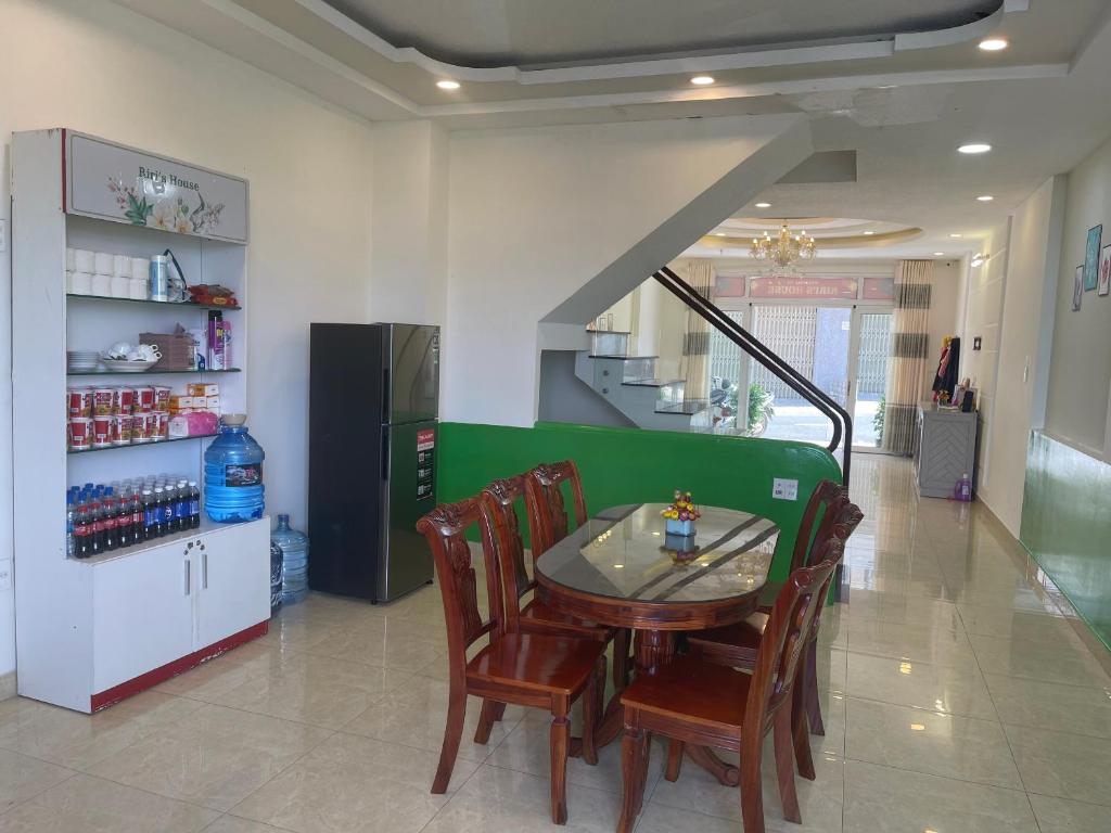 Home Stay Đà Lạt Golden Hills - Happy Family House