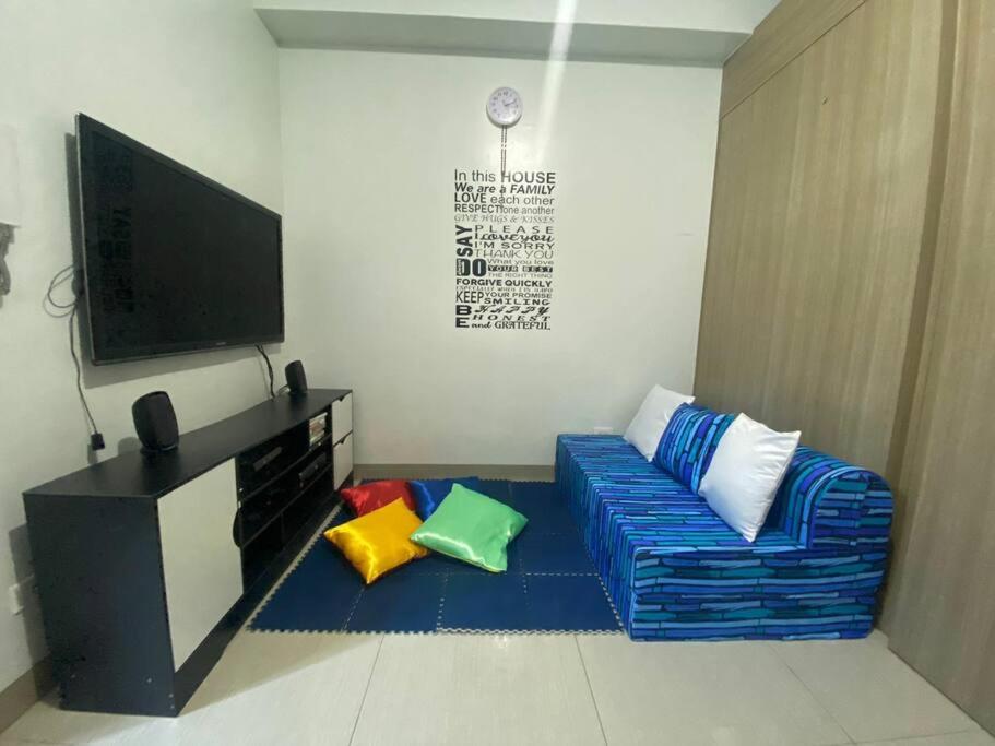 Shore2 Tower 1-1BR budget condo MOA Airport by Shmily Suite Staycation - Tap to explore photos
