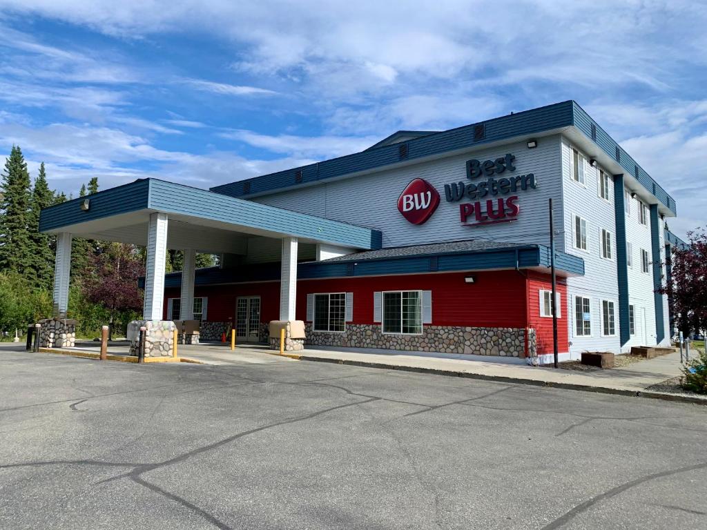 Best Western Plus Pioneer Park Inn image