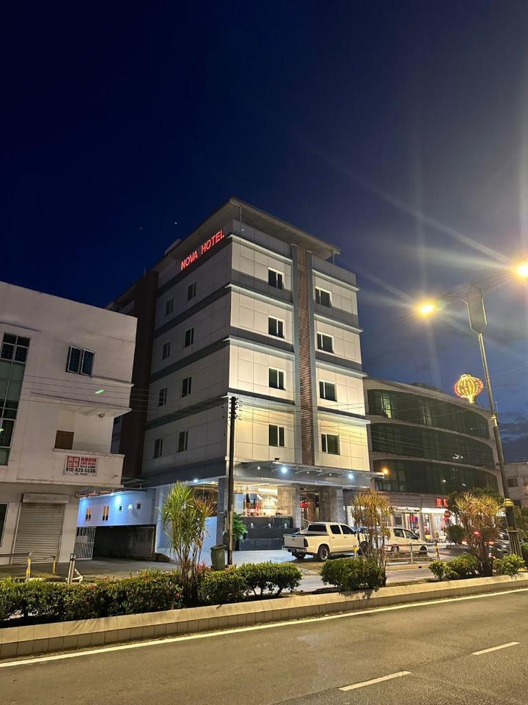 Nova Hotel Miri - Tap to explore photos