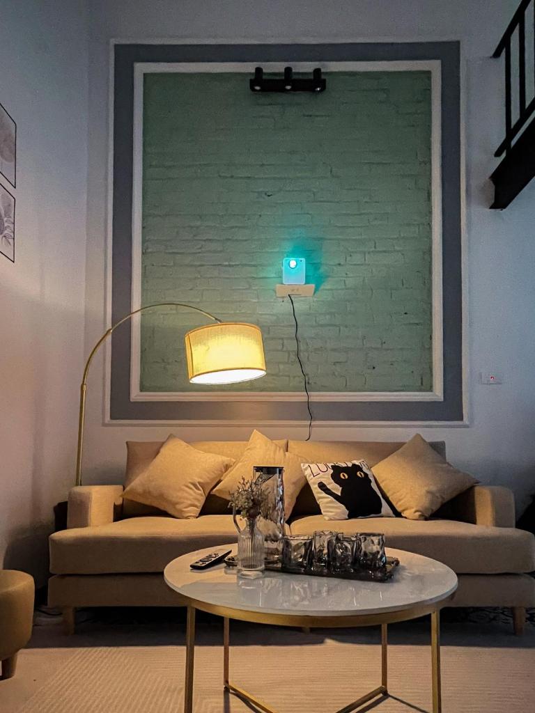 Zeus Living - Old Quater Homestay