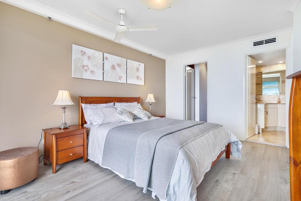 Stunning 2BR Beachfront Sub-Penthouse - Tap to explore photos