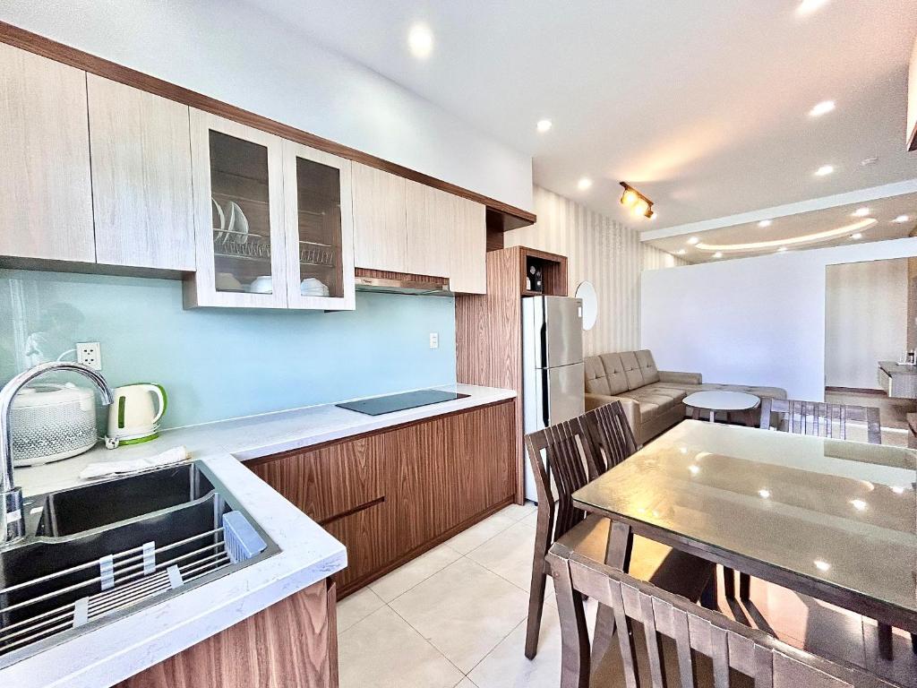 Mường Thanh Viễn Triều Beachfront Apartment