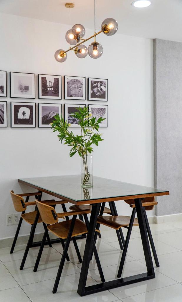 Grand Riverside Aparment 4Brs 5 Beds near D1