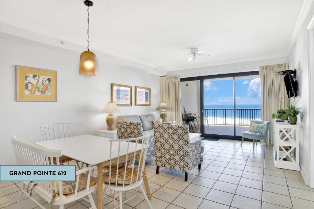 Grand Pointe 612 image