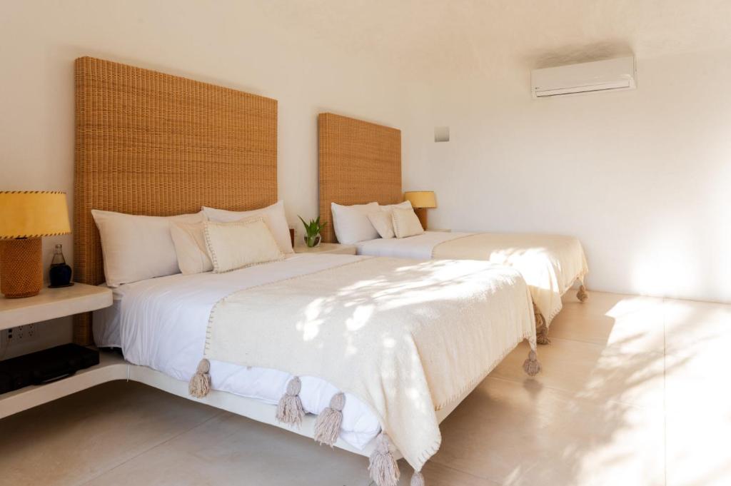 Playa Rosa Bungalows Careyes - Tap to explore photos