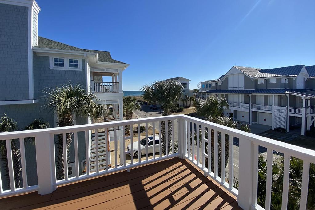 Blue Aerie by Sea Scape Properties image