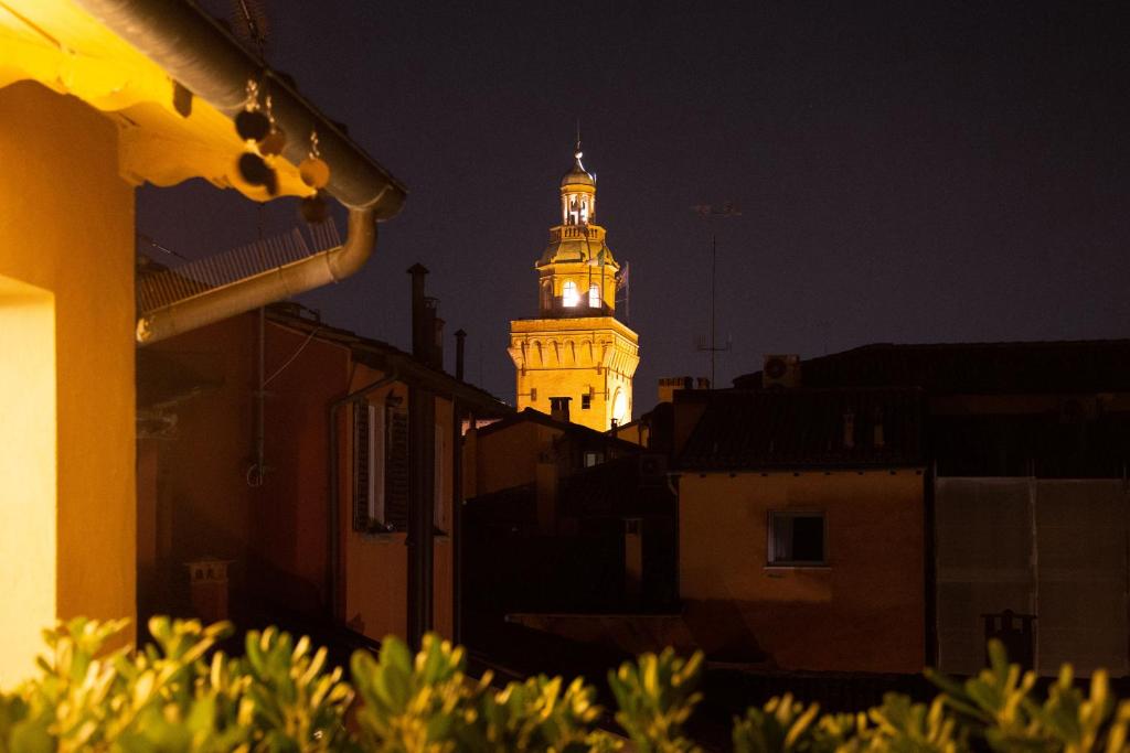 Bologna Rooftop - TWA - Tap to explore photos