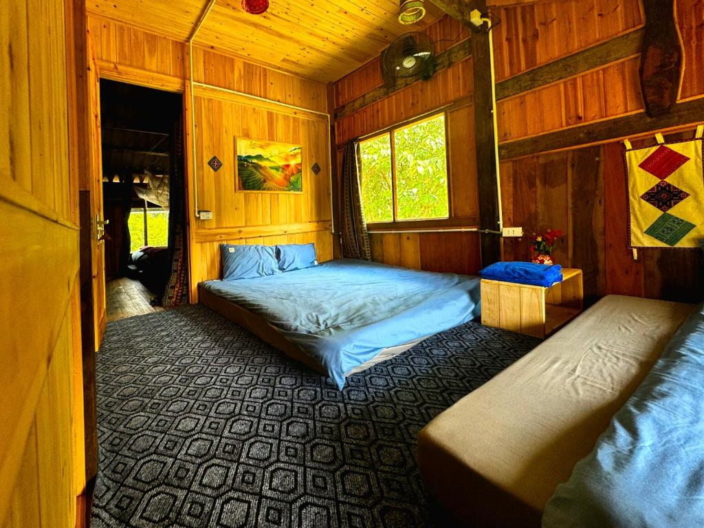 River mountain view homestay