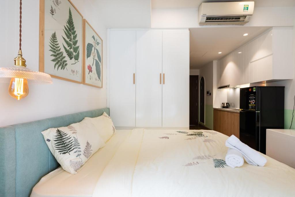 SaiGon Royal - Morden Studio - River View - Hana Apart 17