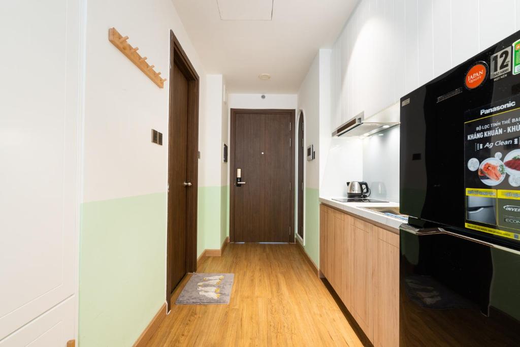 SaiGon Royal - Morden Studio - River View - Hana Apart 17