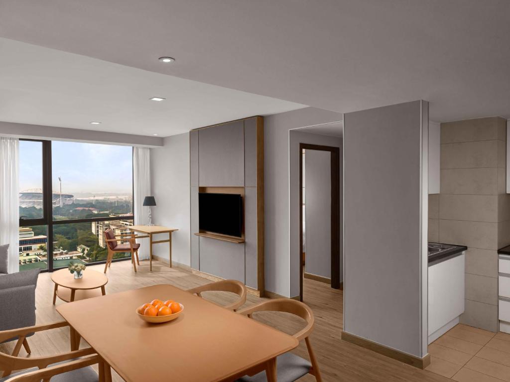 Crowne Plaza West Hà Nội