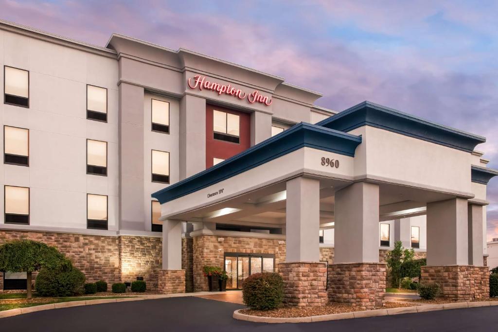 Hampton Inn by Hilton Dayton South image