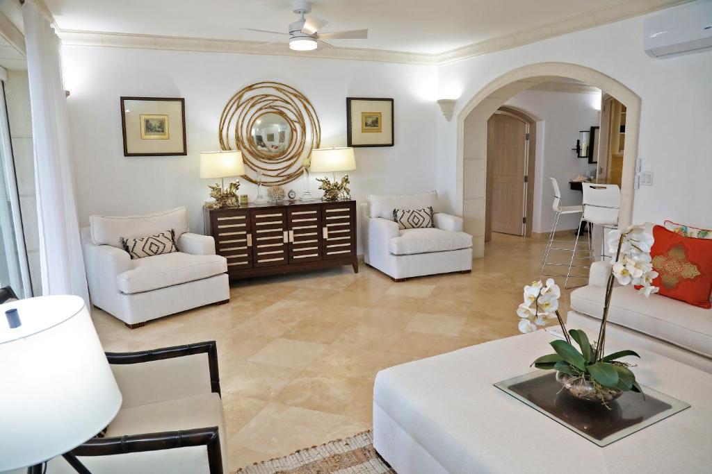SPB 309 Luxury Beach Front Property photo 2