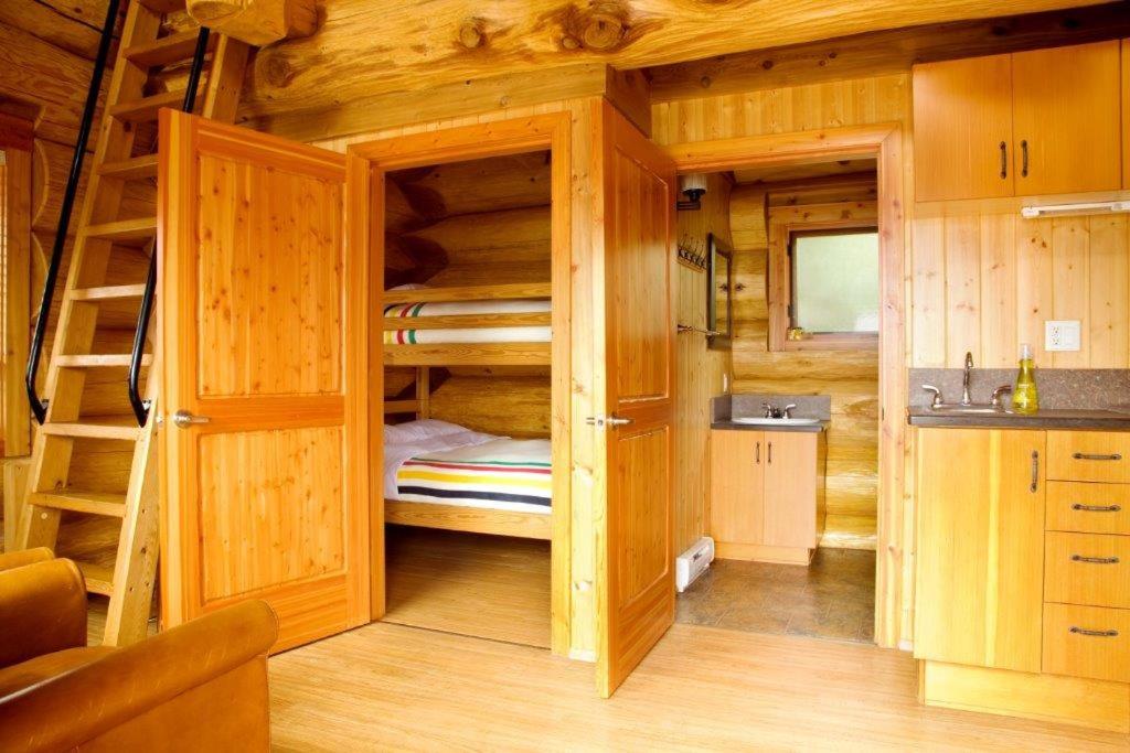 Porteau Cove Olympic Legacy Cabins photo 1