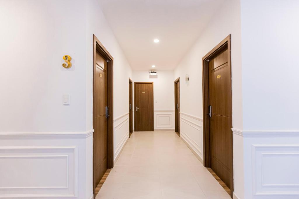 Phú Gia Hotel 99 Đường D1, KDC Him Lam, Tân Hưng, Quận7