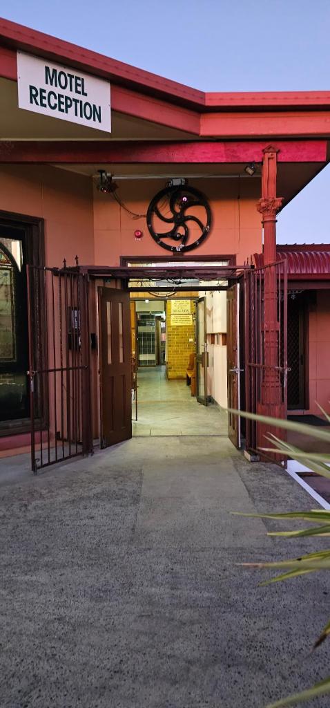 A Railway Lodge photo 3
