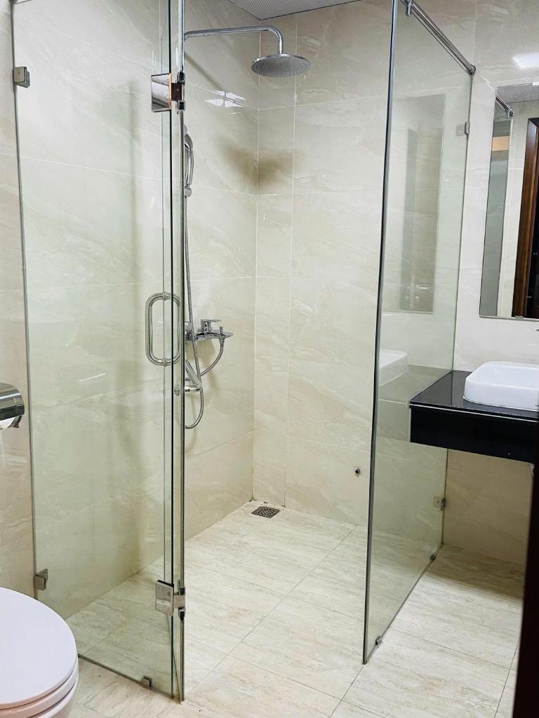 Hạ Long Land Hotel