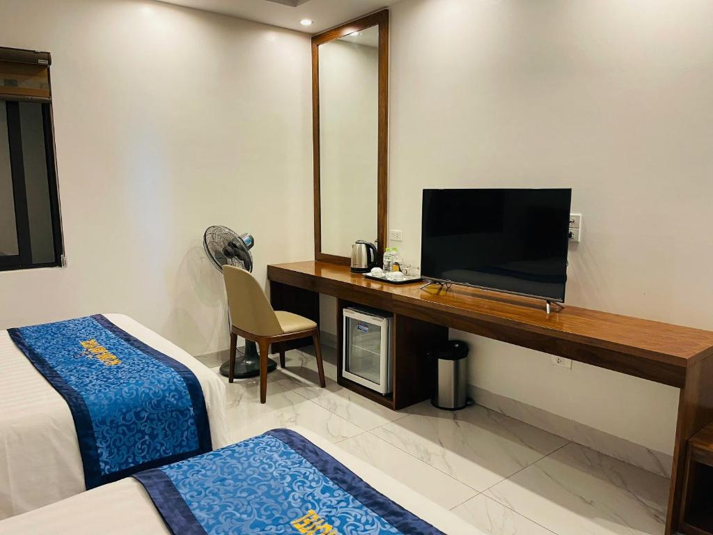 Hạ Long Land Hotel