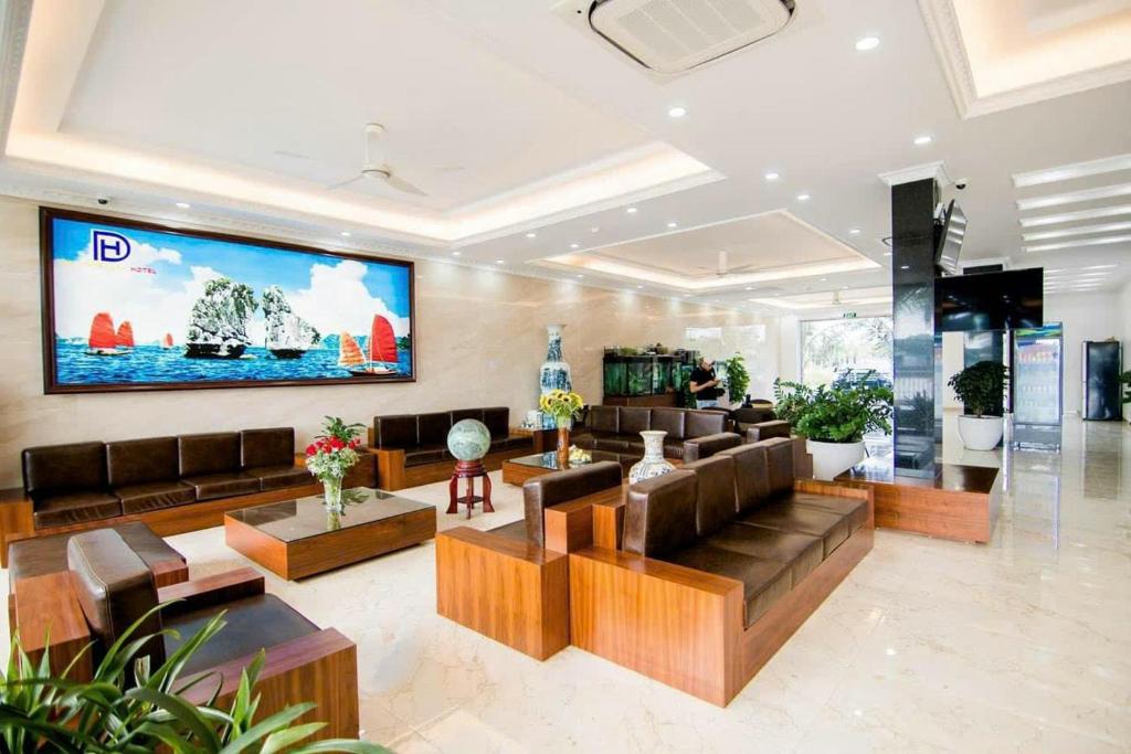 Hạ Long Land Hotel