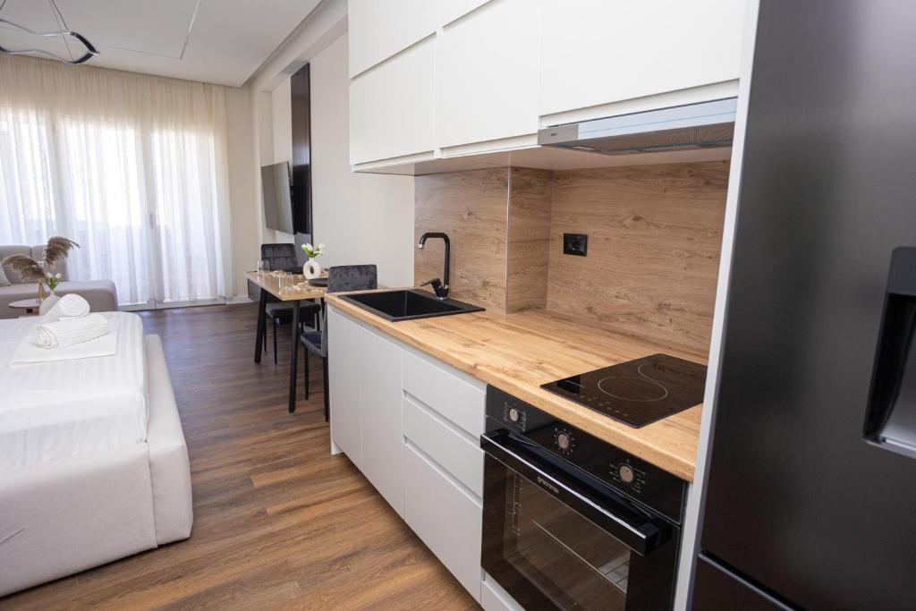 iunn Apartments photo 4